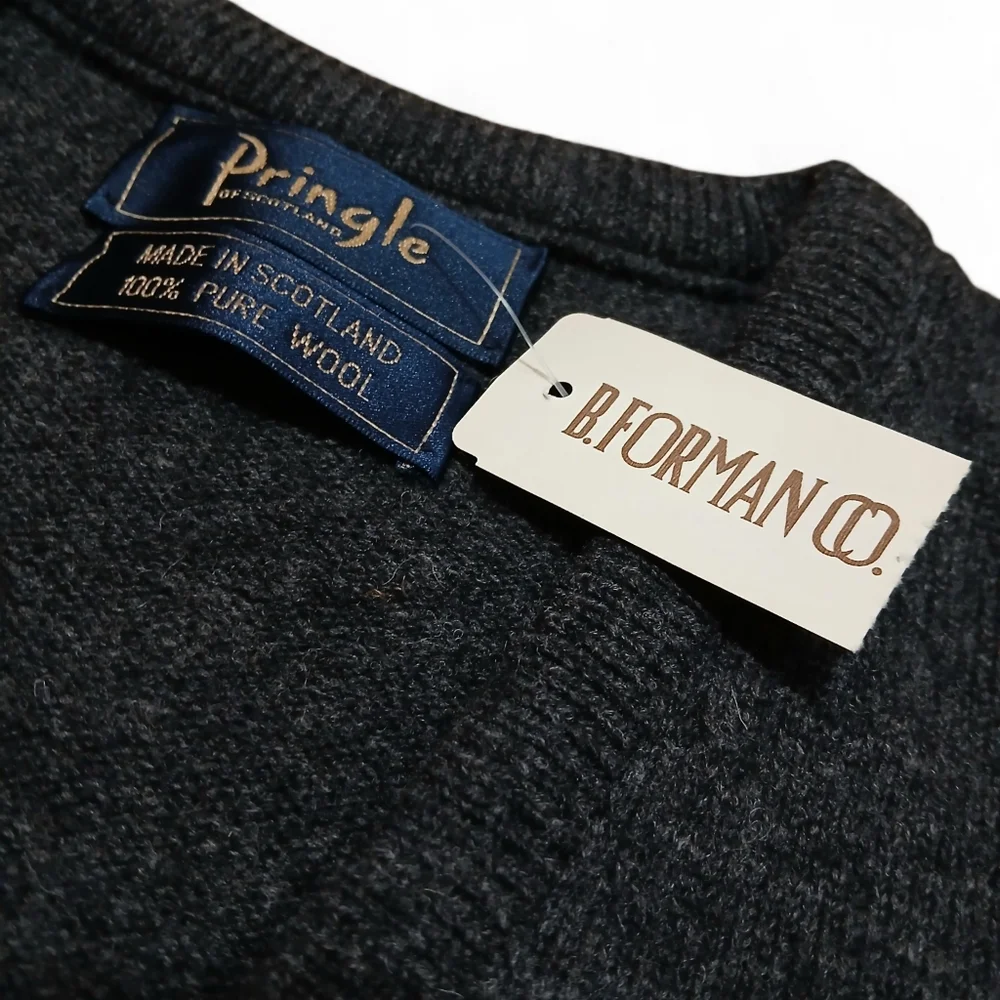 New! Pringle Of Scotland 100% Wool Charcoal V-Neck Sweater - Picture 3 of 8